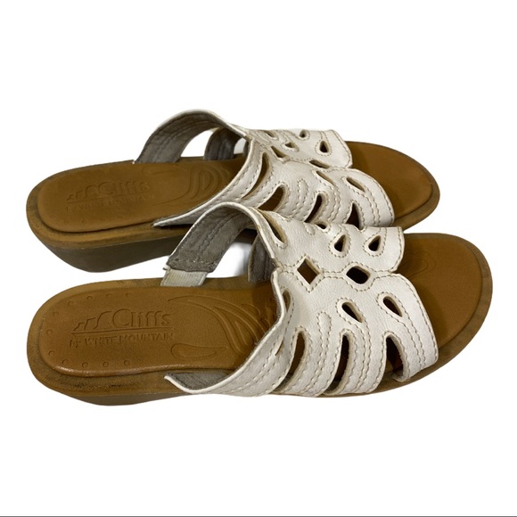 Cliffs by White Mountainair - Picture 4 of 7